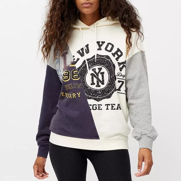 Urban outfitters, New York, color block, hooded sweatshirt - Picture 10 of 11